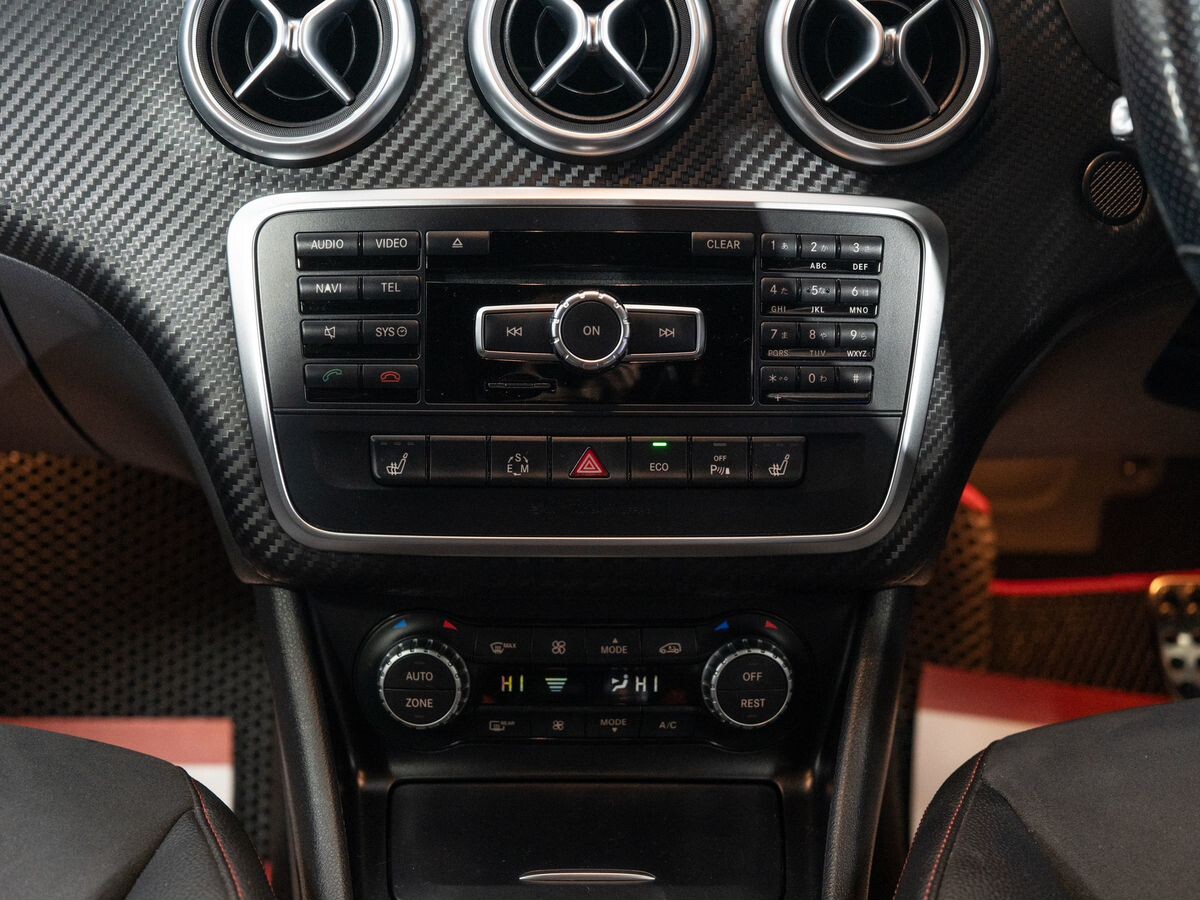 Mercedes-Benz A-Class 2014 - фото автомобиля