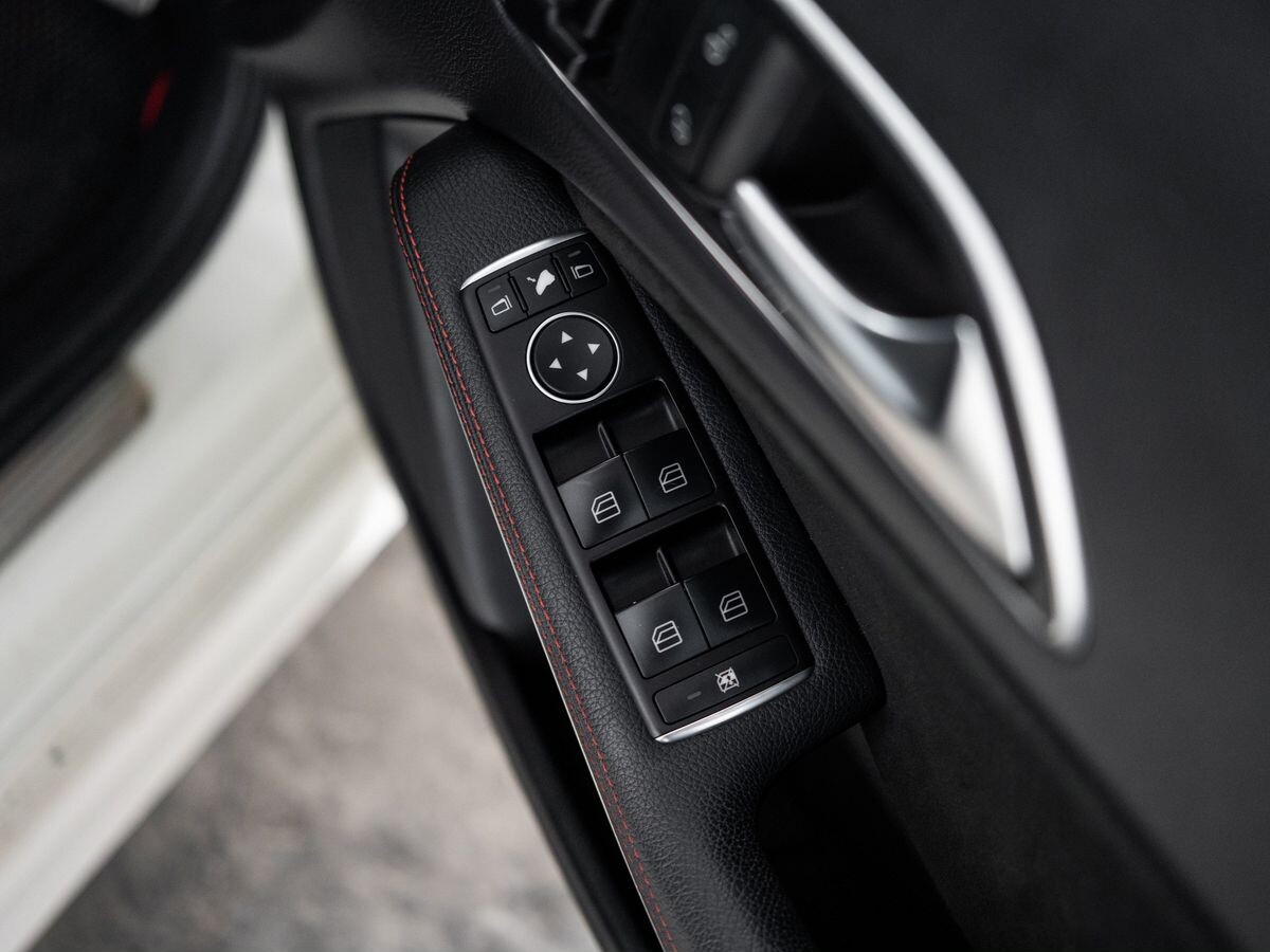 Mercedes-Benz A-Class 2014 - фото автомобиля