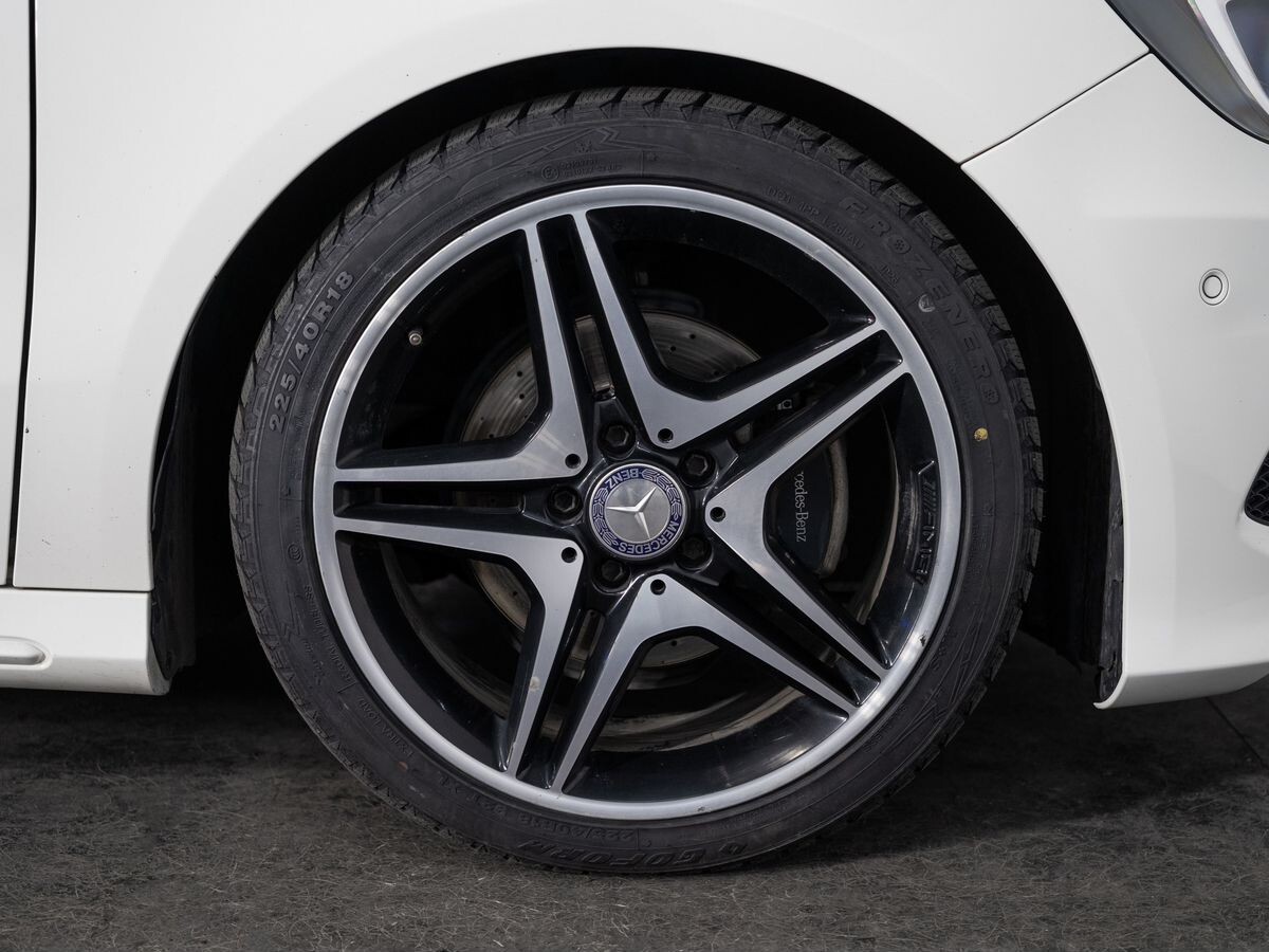 Mercedes-Benz A-Class 2014 - фото автомобиля