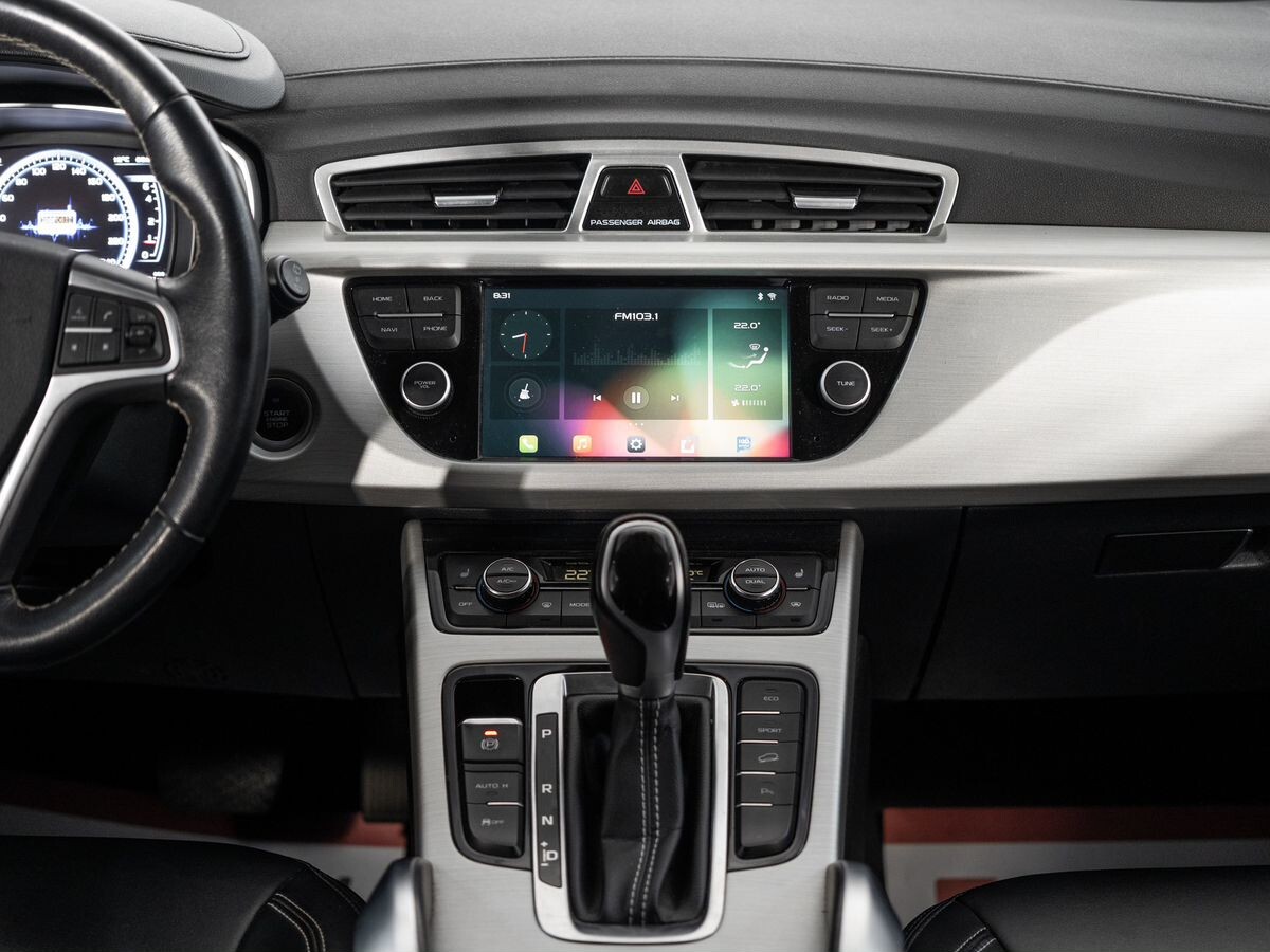 Geely Atlas 2021 - фото автомобиля
