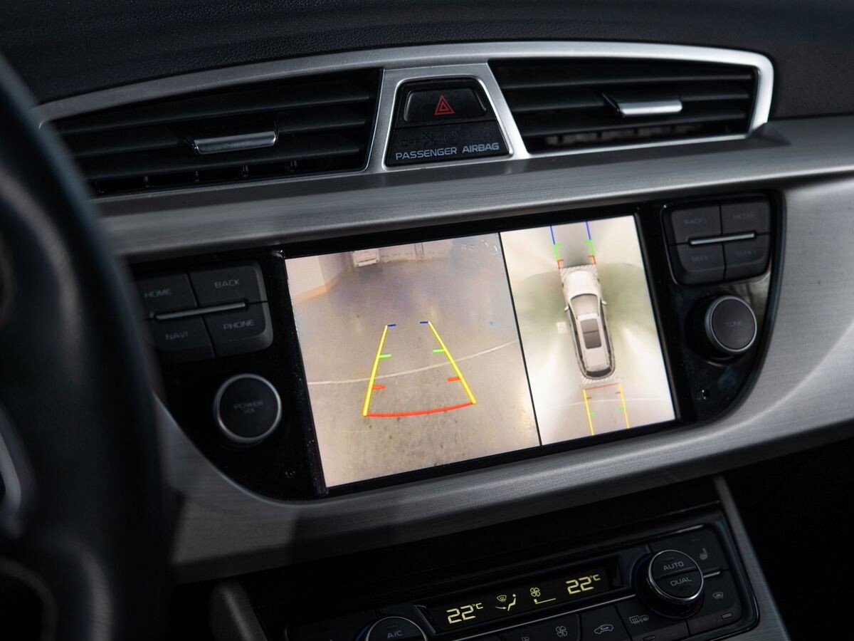 Geely Atlas 2021 - фото автомобиля