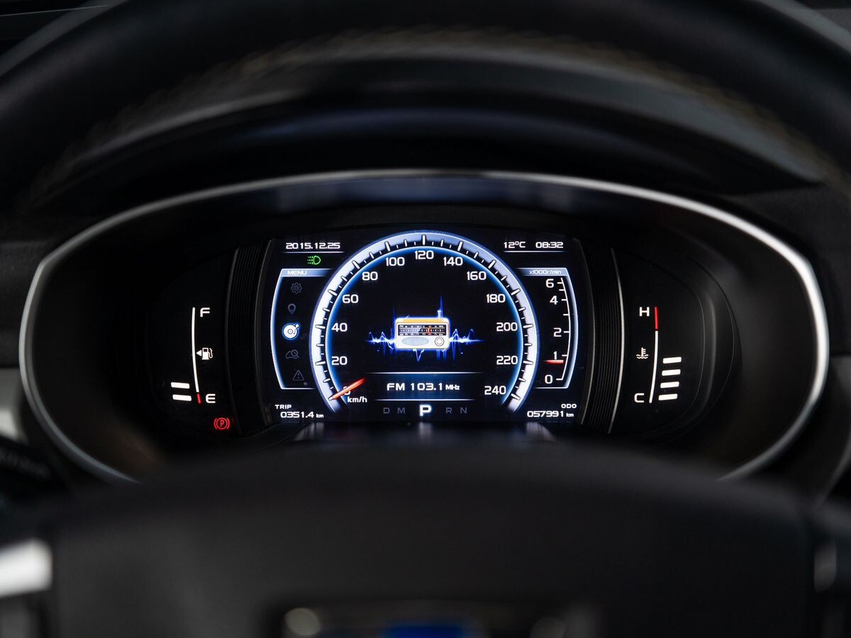 Geely Atlas 2021 - фото автомобиля