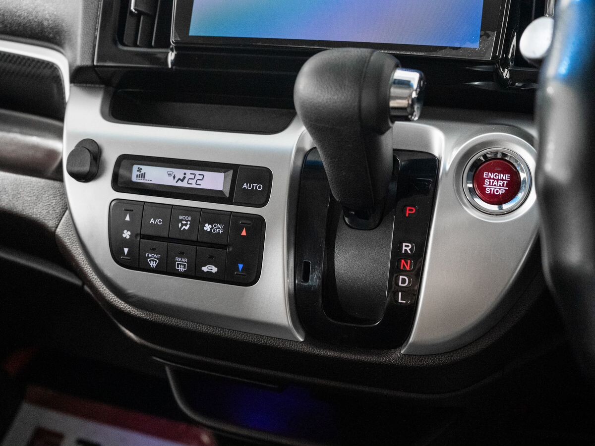 Honda N-WGN 2013 - фото автомобиля