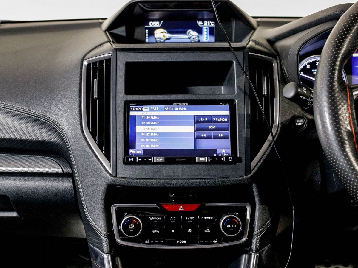 Subaru Forester 2019 - фото автомобиля