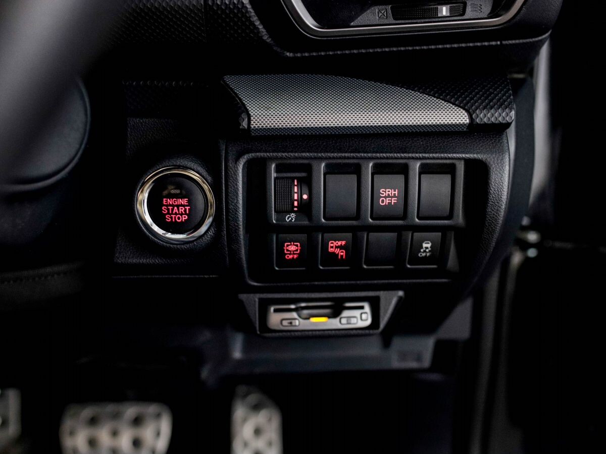 Subaru Forester 2019 - фото автомобиля