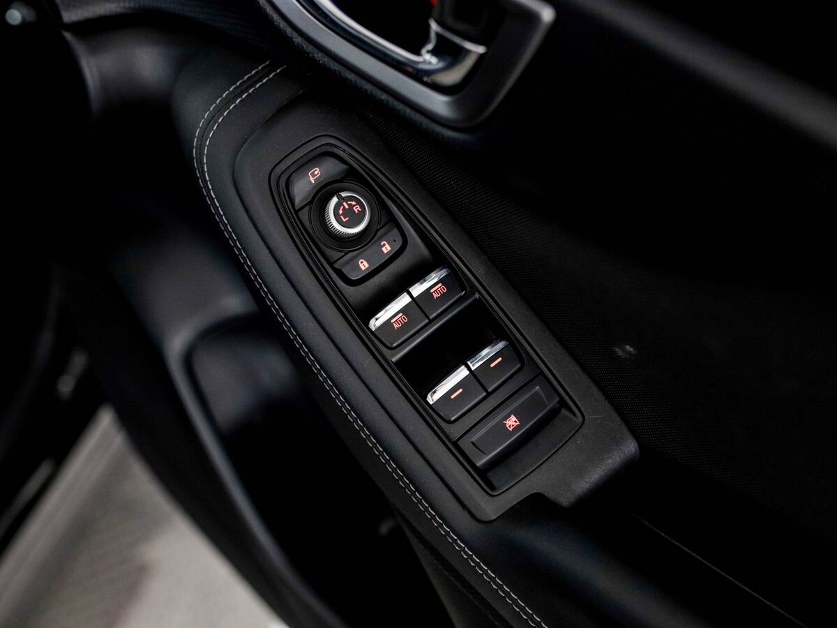 Subaru Forester 2019 - фото автомобиля
