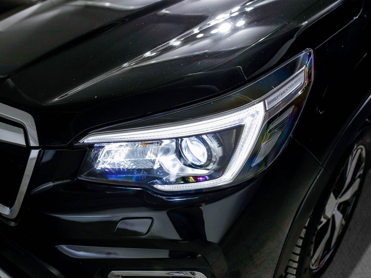 Subaru Forester 2019 - фото автомобиля