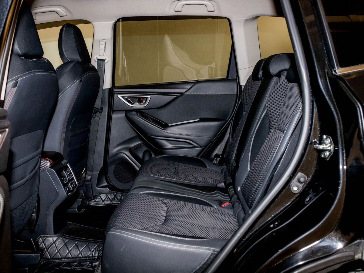 Subaru Forester 2019 - фото автомобиля