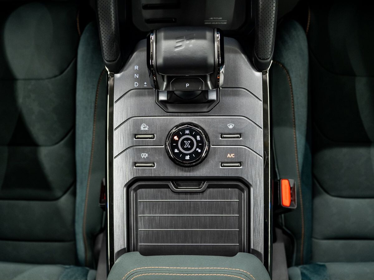 Jetour T2 2024 - фото автомобиля