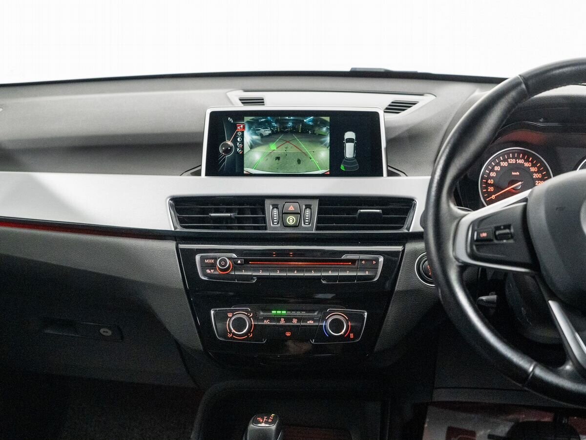 BMW X1 2015 - фото автомобиля