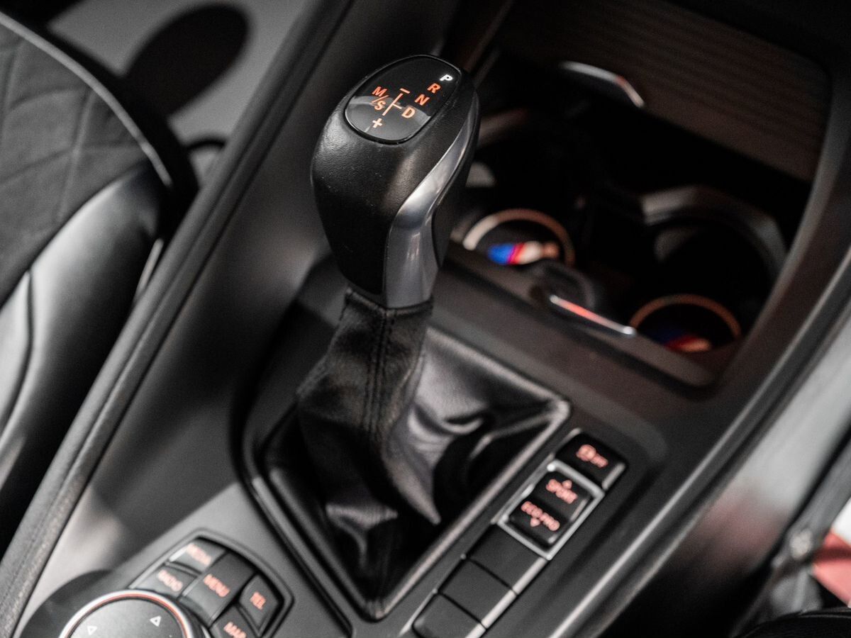 BMW X1 2015 - фото автомобиля