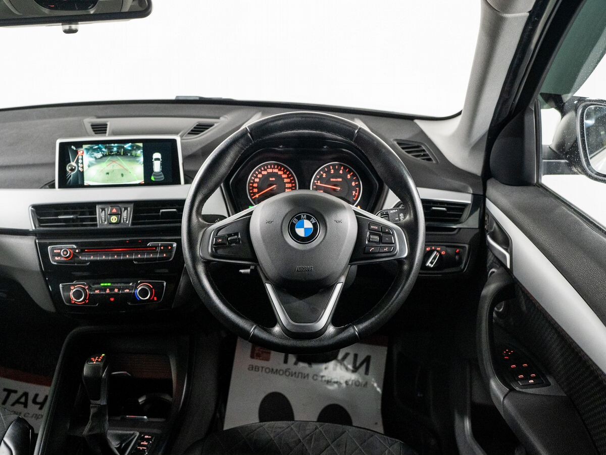 BMW X1 2015 - фото автомобиля