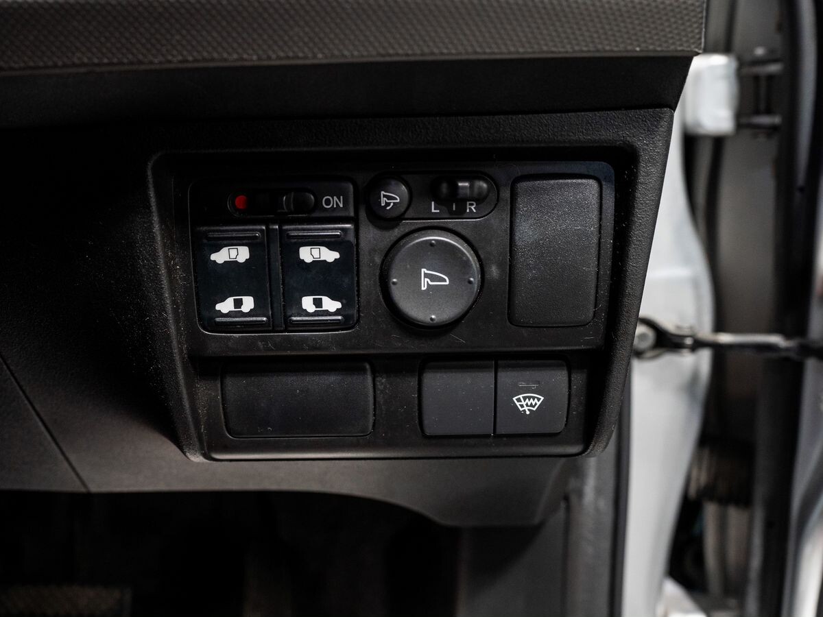 Honda Freed 2010 - фото автомобиля