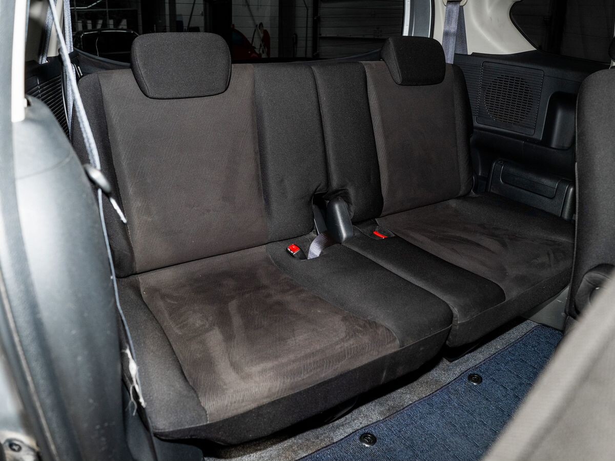 Honda Freed 2010 - фото автомобиля