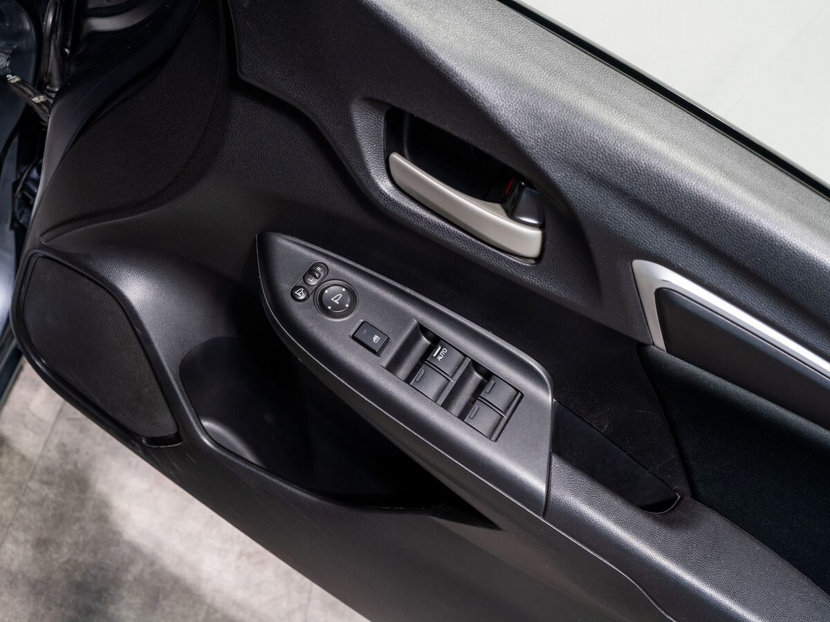 Honda Fit 2019 - фото автомобиля