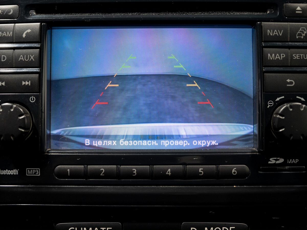Nissan Juke 2011 - фото автомобиля