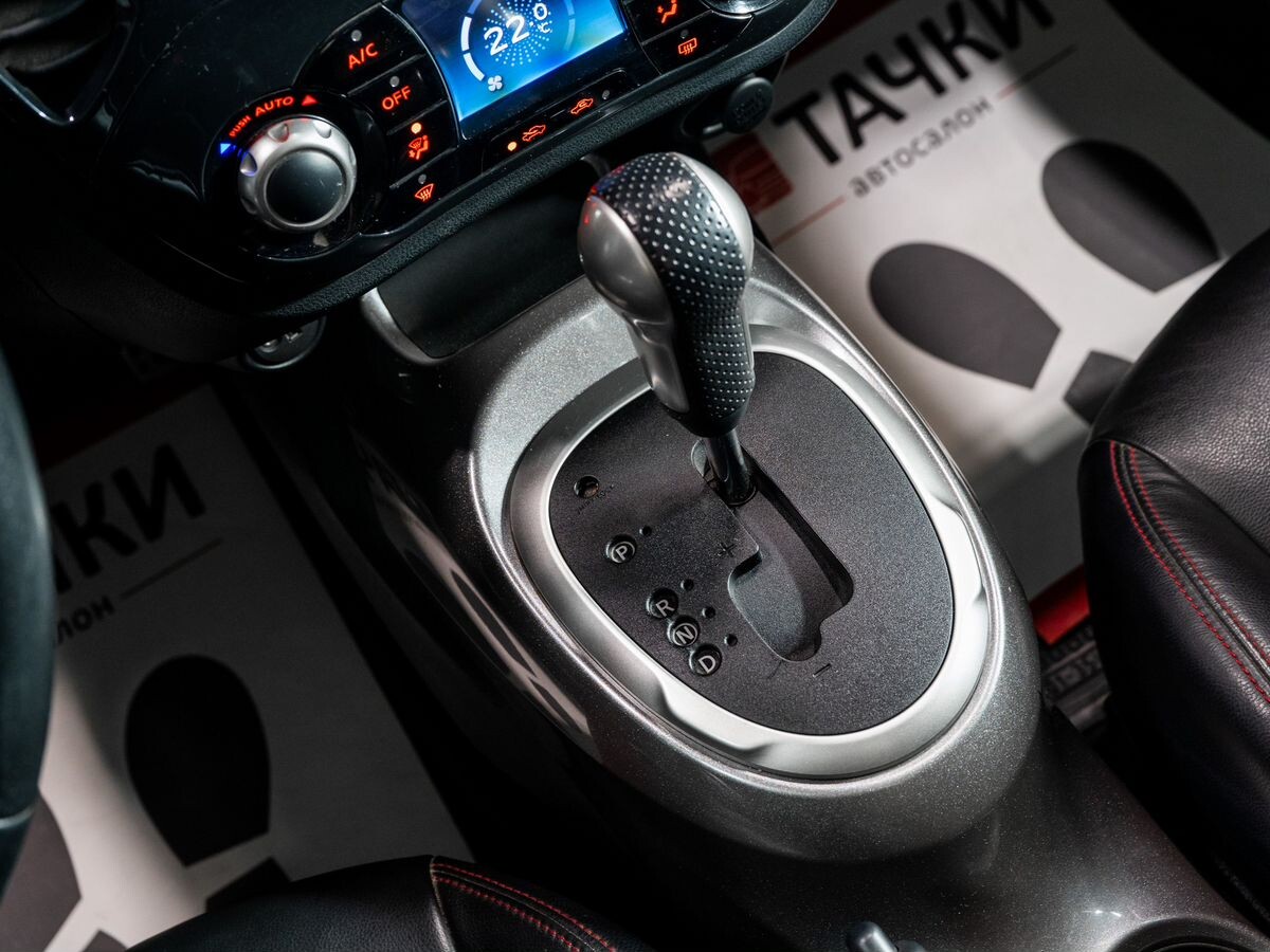 Nissan Juke 2011 - фото автомобиля