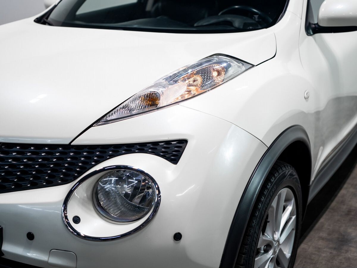 Nissan Juke 2011 - фото автомобиля