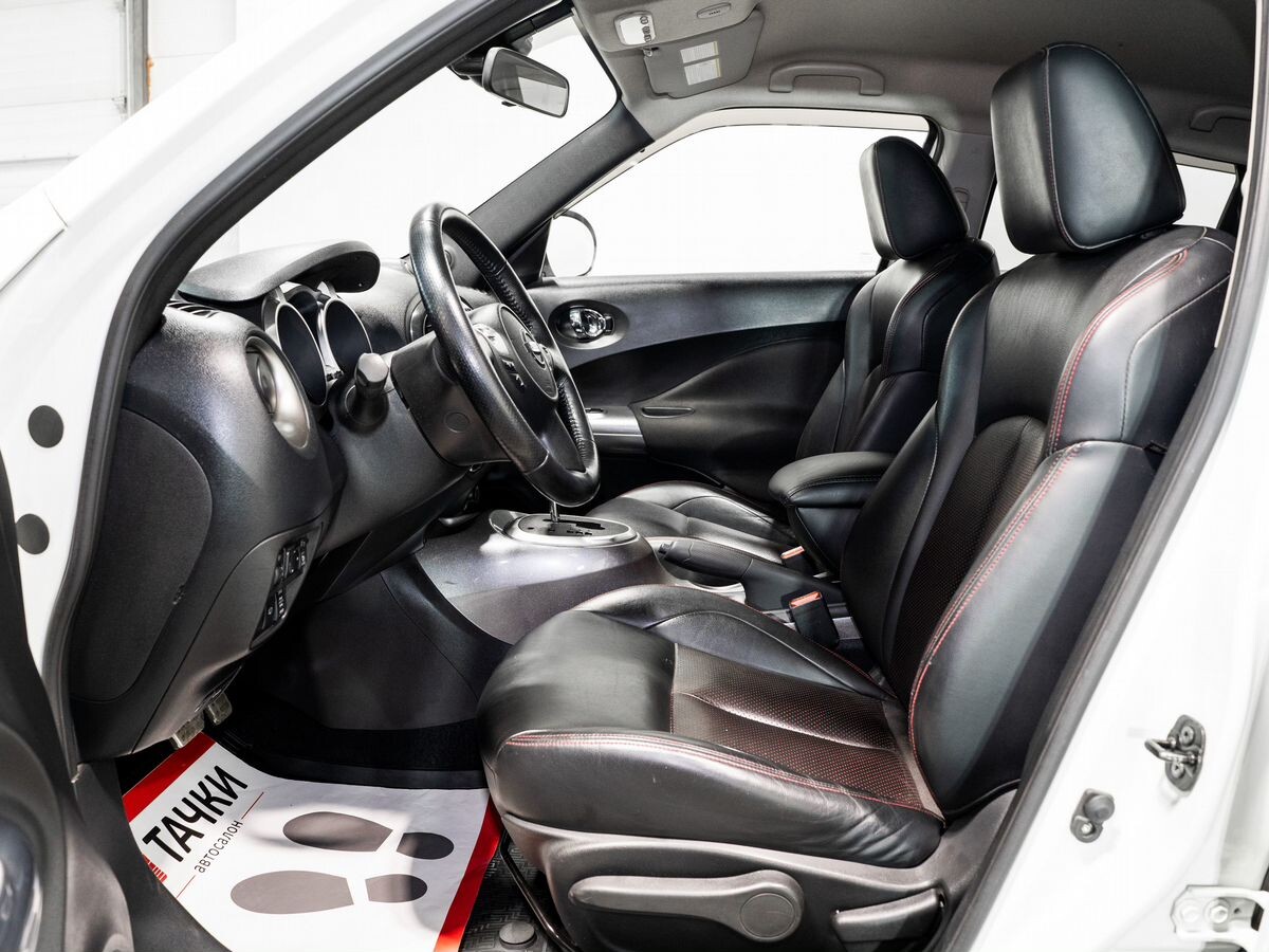 Nissan Juke 2011 - фото автомобиля