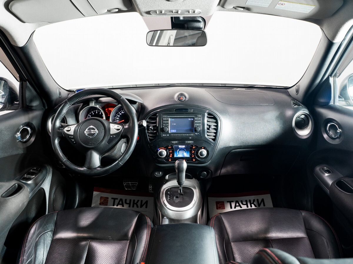 Nissan Juke 2011 - фото автомобиля