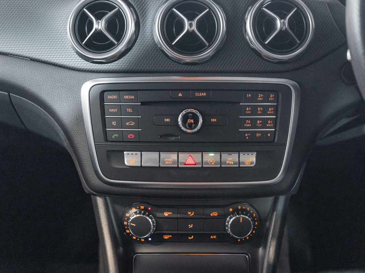 Mercedes-Benz GLA-Class 2018 - фото автомобиля