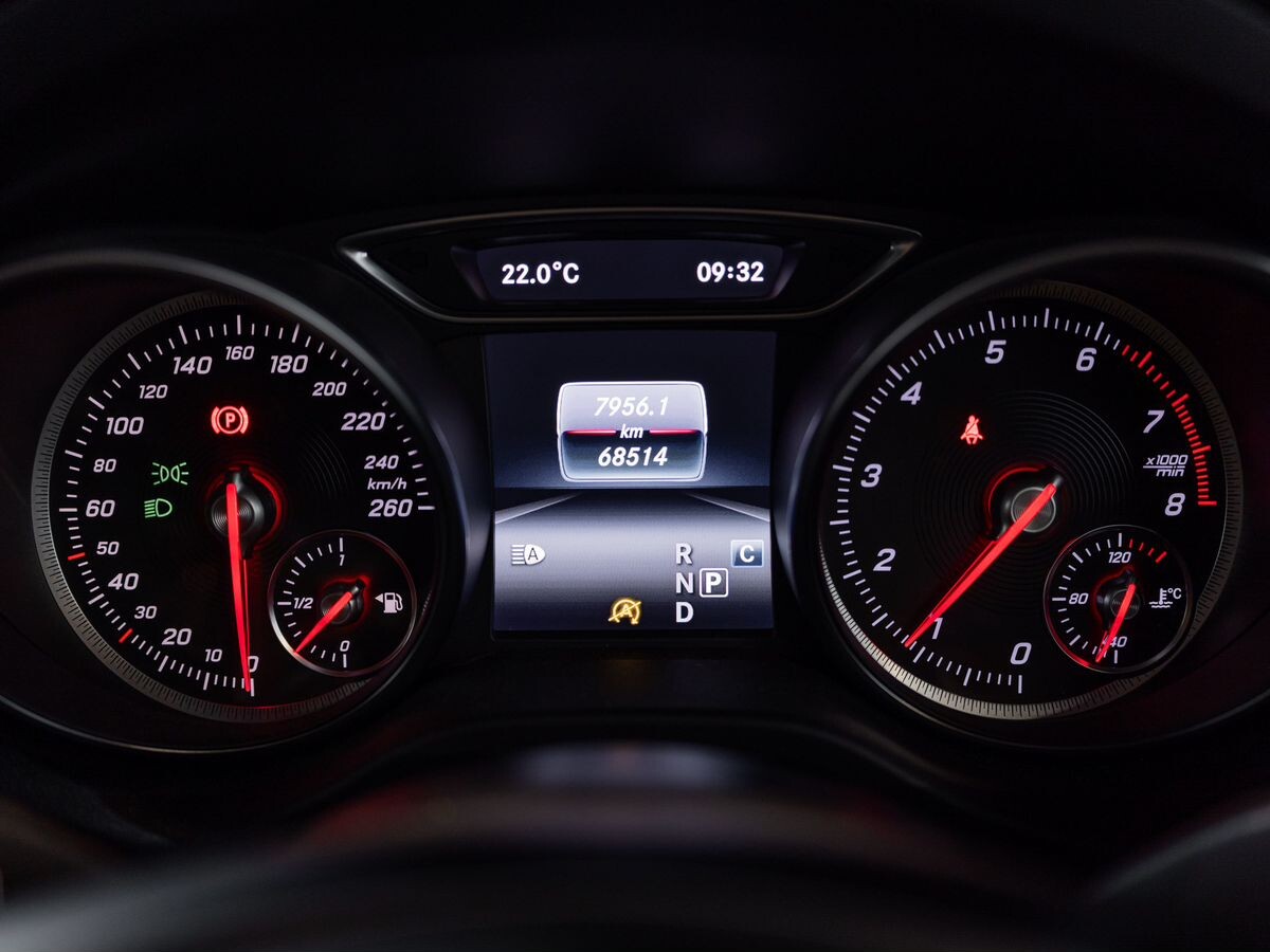 Mercedes-Benz GLA-Class 2018 - фото автомобиля