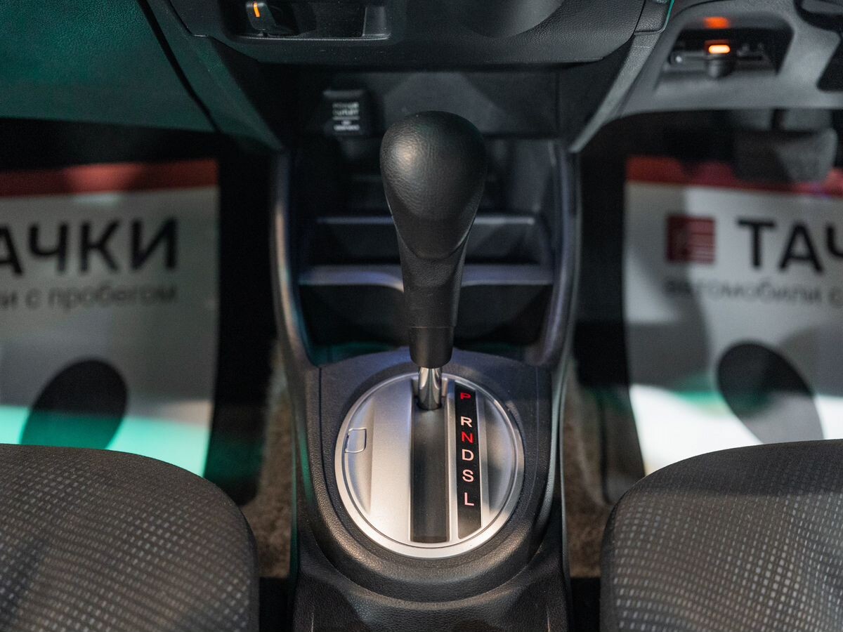Honda Fit 2013 - фото автомобиля