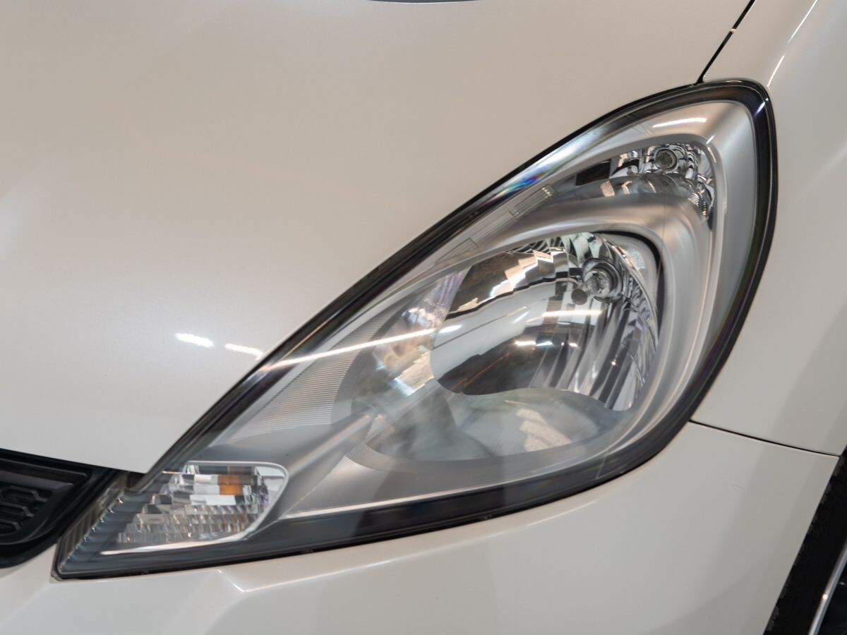 Honda Fit 2013 - фото автомобиля
