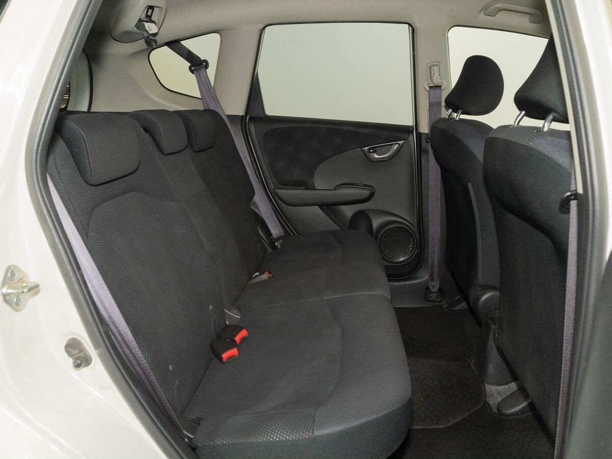 Honda Fit 2013 - фото автомобиля