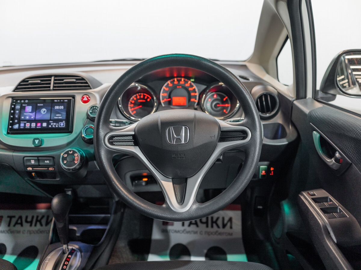 Honda Fit 2013 - фото автомобиля