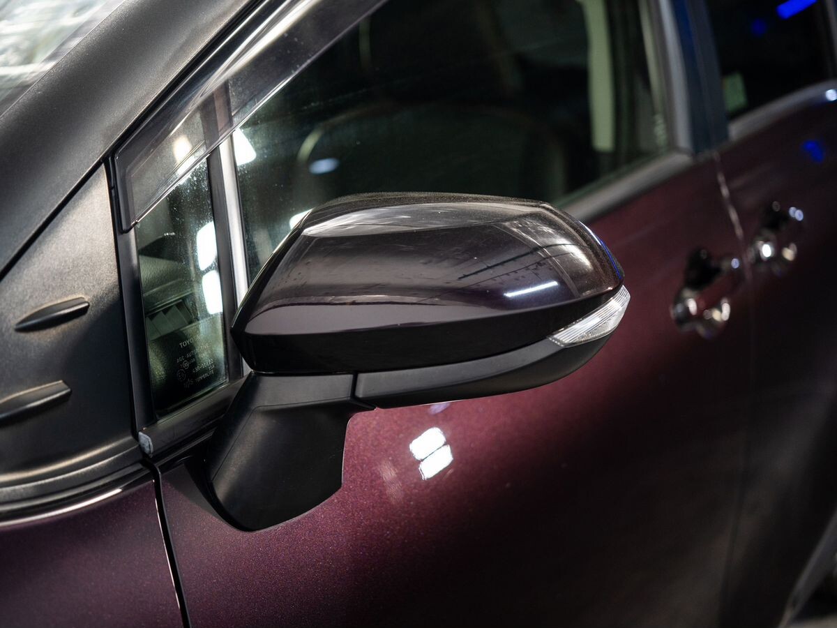 Toyota Sienta 2018 - фото автомобиля