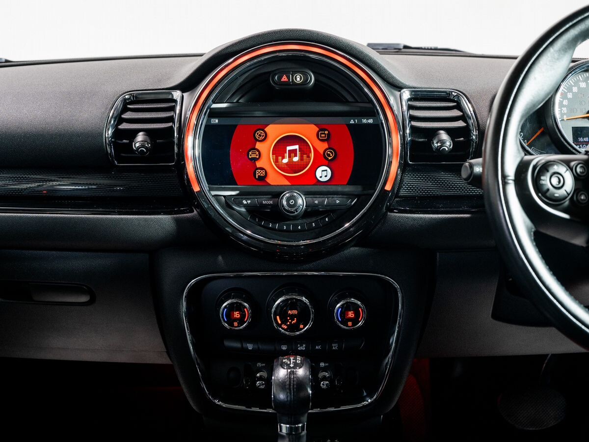 MINI Clubman 2018 - фото автомобиля