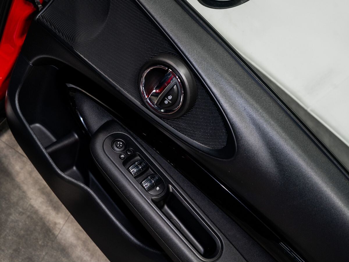 MINI Clubman 2018 - фото автомобиля