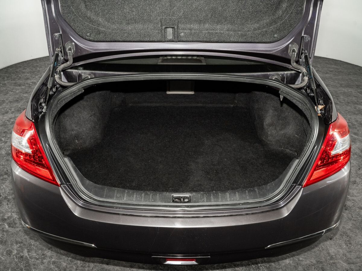 Nissan Teana 2011 - фото автомобиля