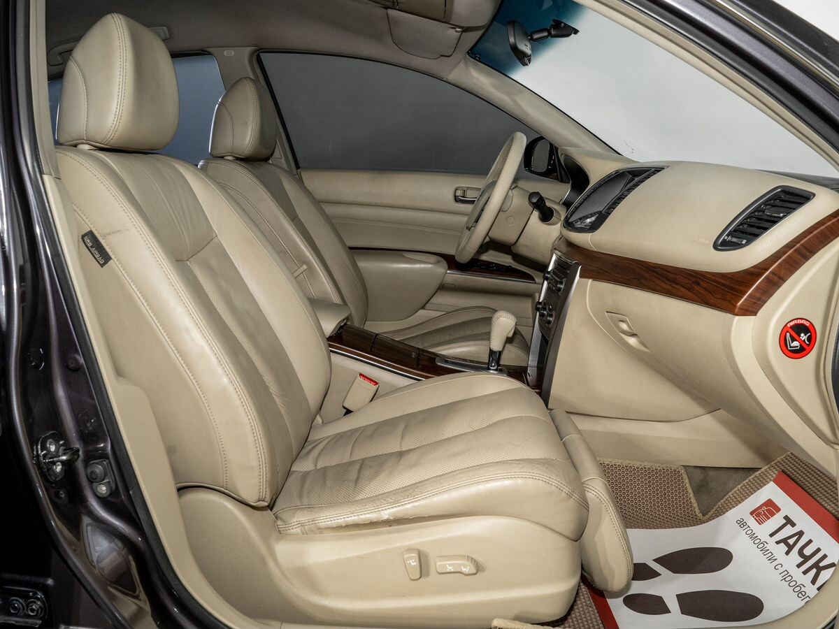 Nissan Teana 2011 - фото автомобиля