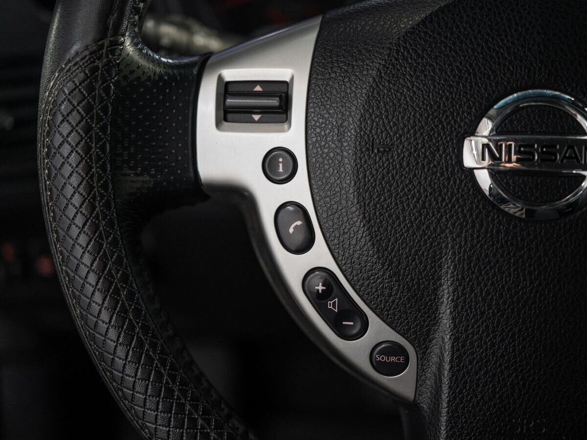 Nissan X-Trail 2011 - фото автомобиля