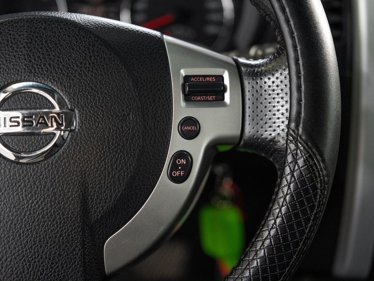 Nissan X-Trail 2011 - фото автомобиля