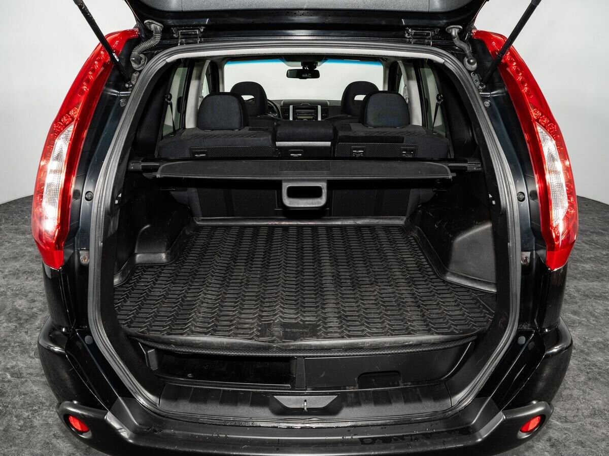 Nissan X-Trail 2011 - фото автомобиля
