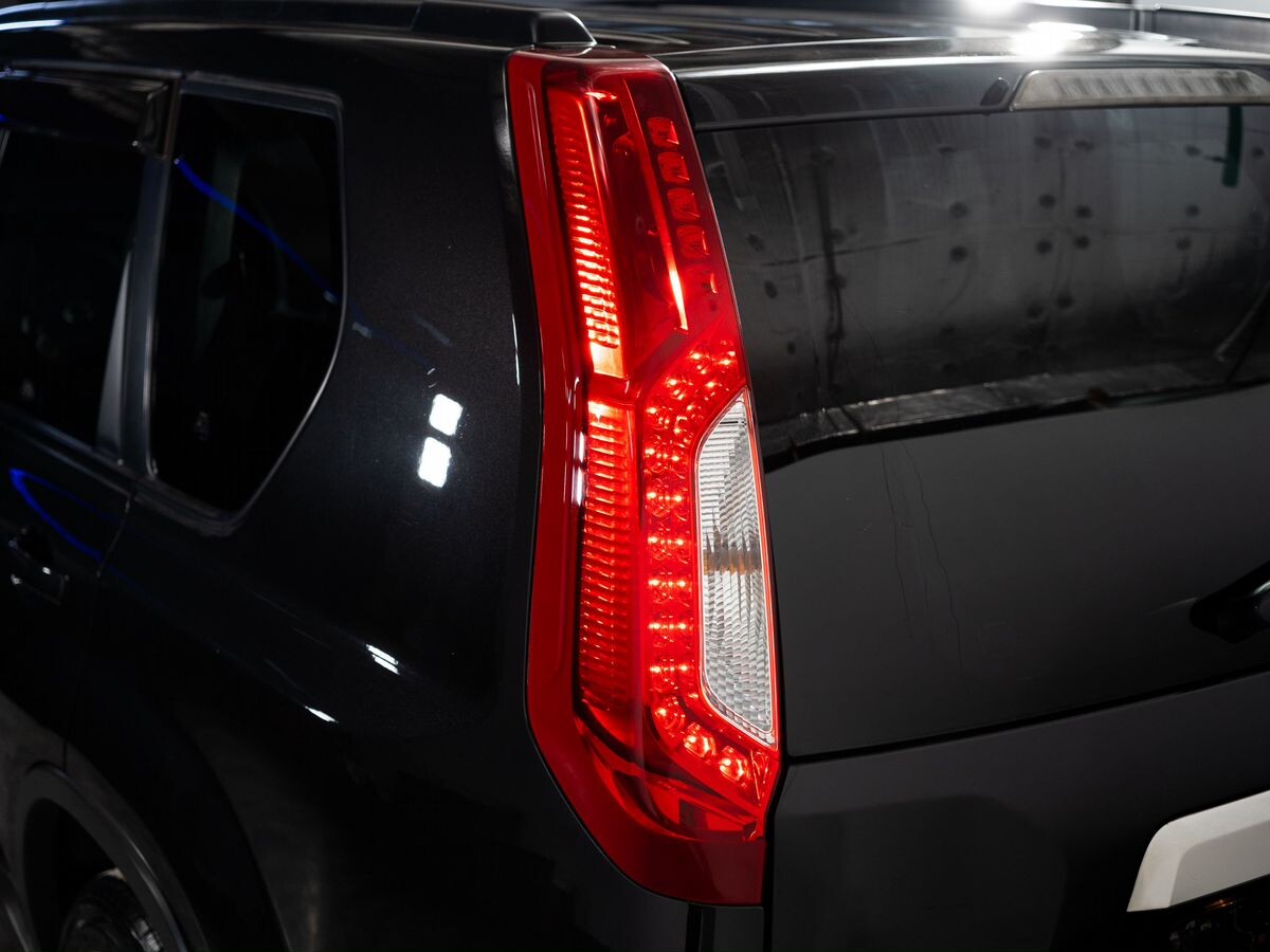 Nissan X-Trail 2011 - фото автомобиля