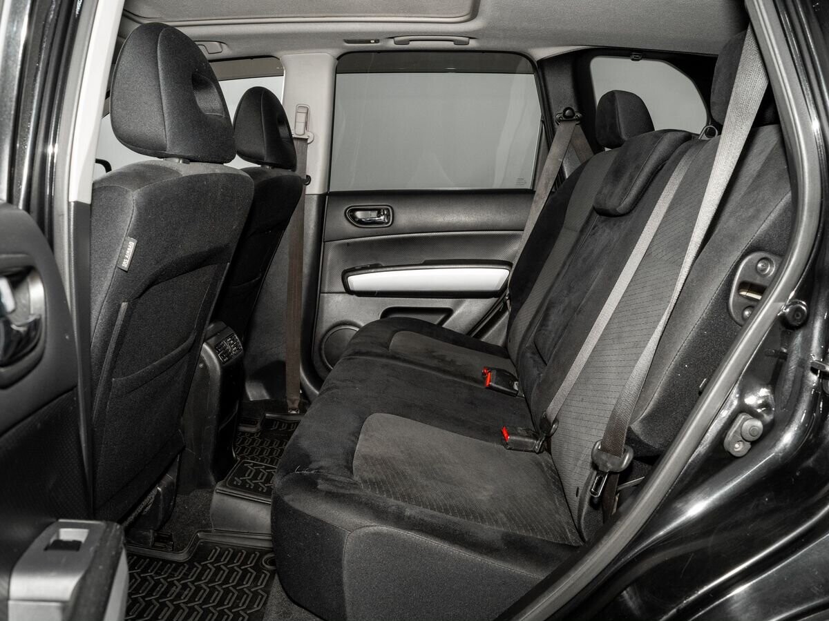 Nissan X-Trail 2011 - фото автомобиля