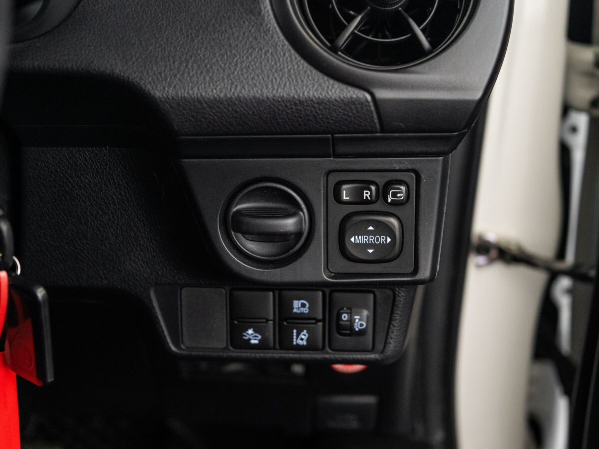 Toyota Corolla Axio 2019 - фото автомобиля