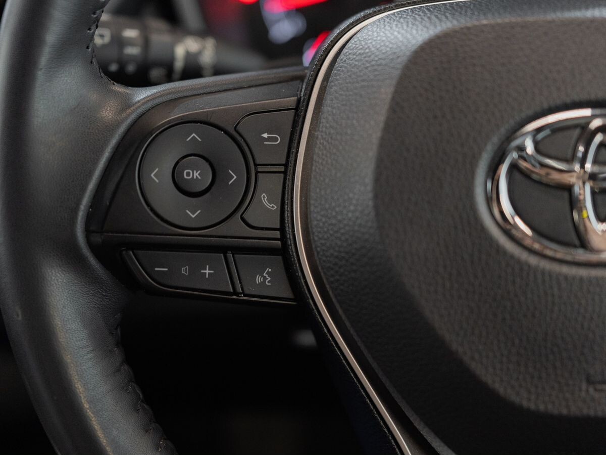 Toyota Corolla 2018 - фото автомобиля