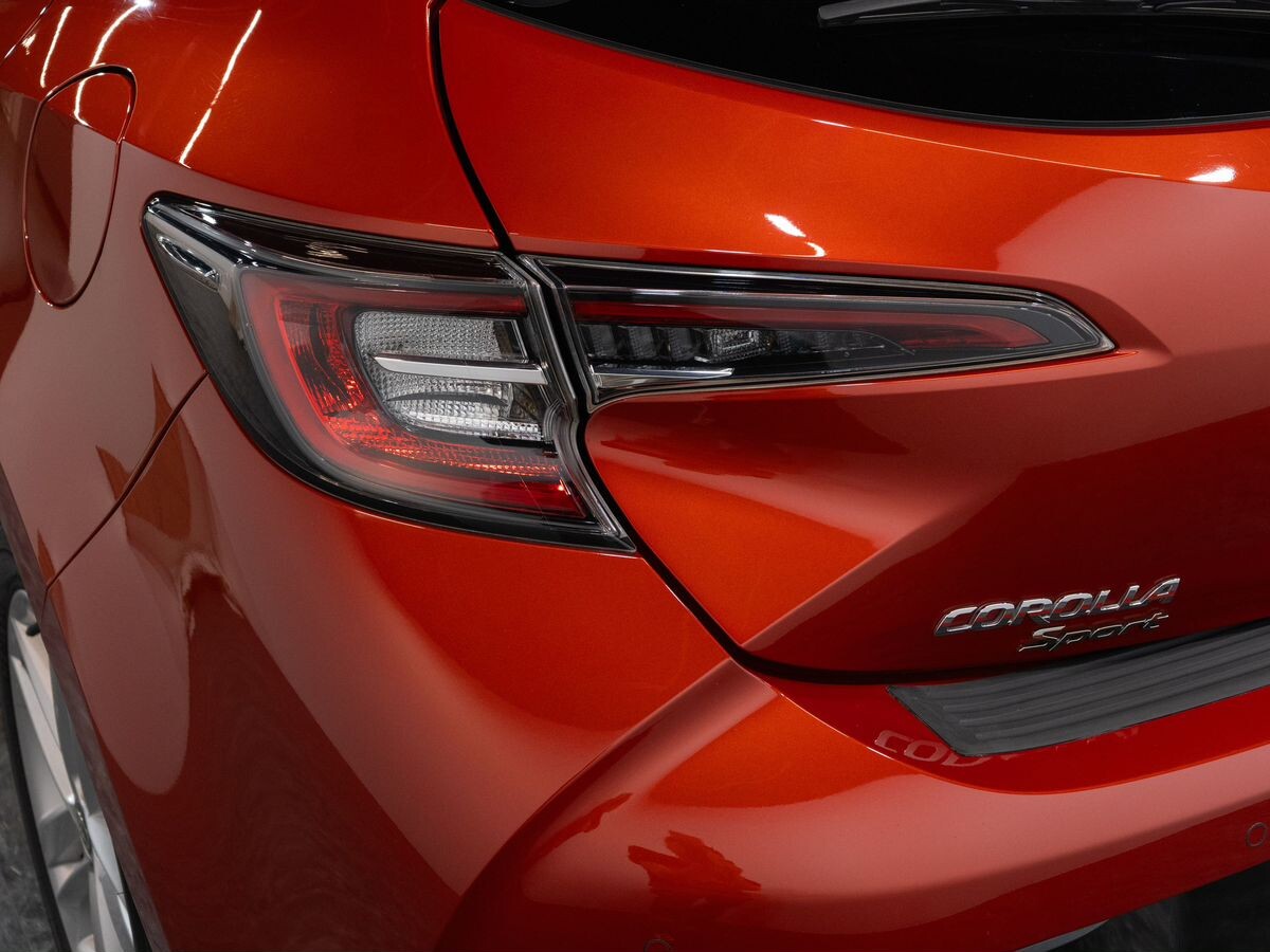 Toyota Corolla 2018 - фото автомобиля