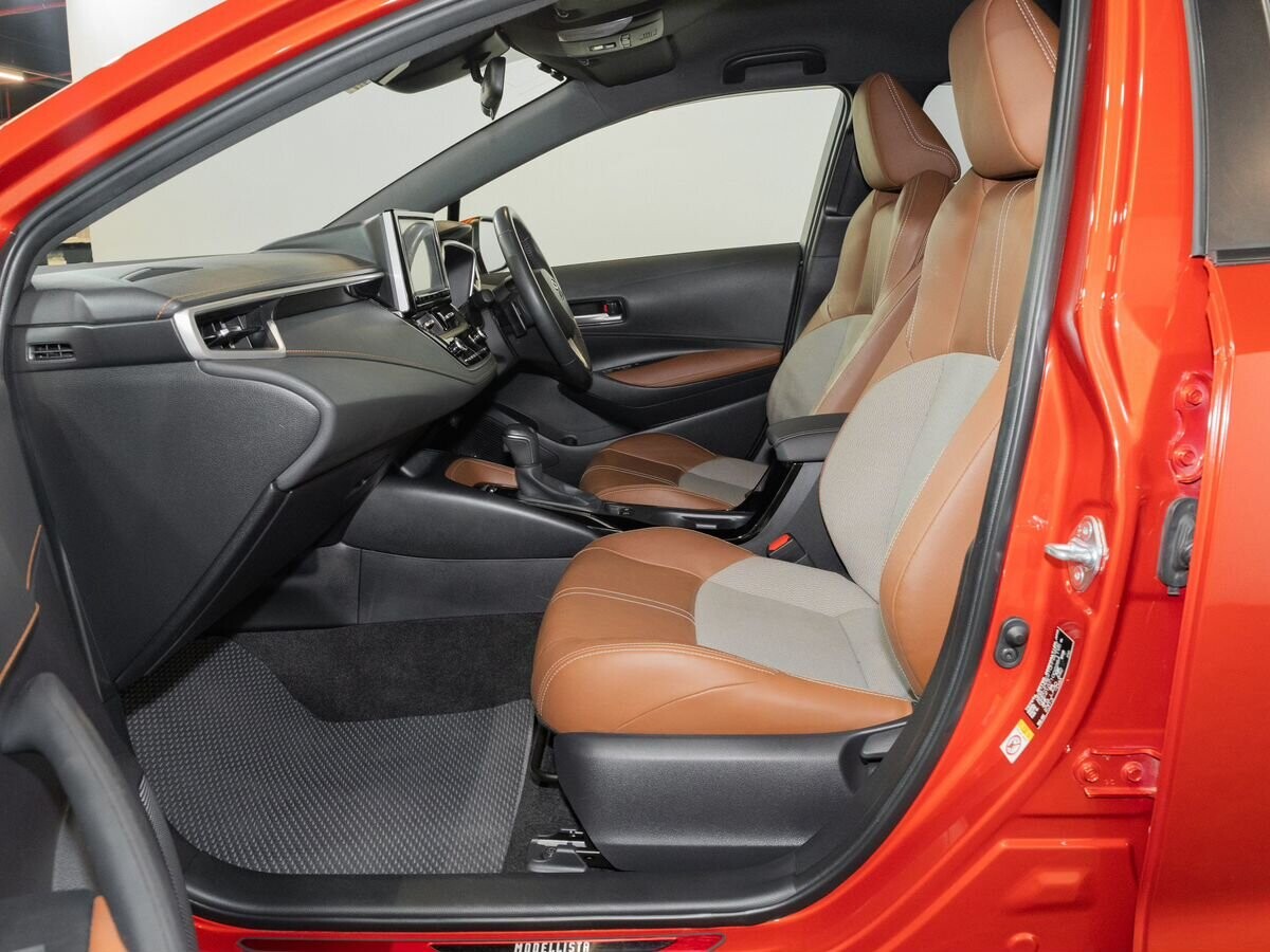 Toyota Corolla 2018 - фото автомобиля