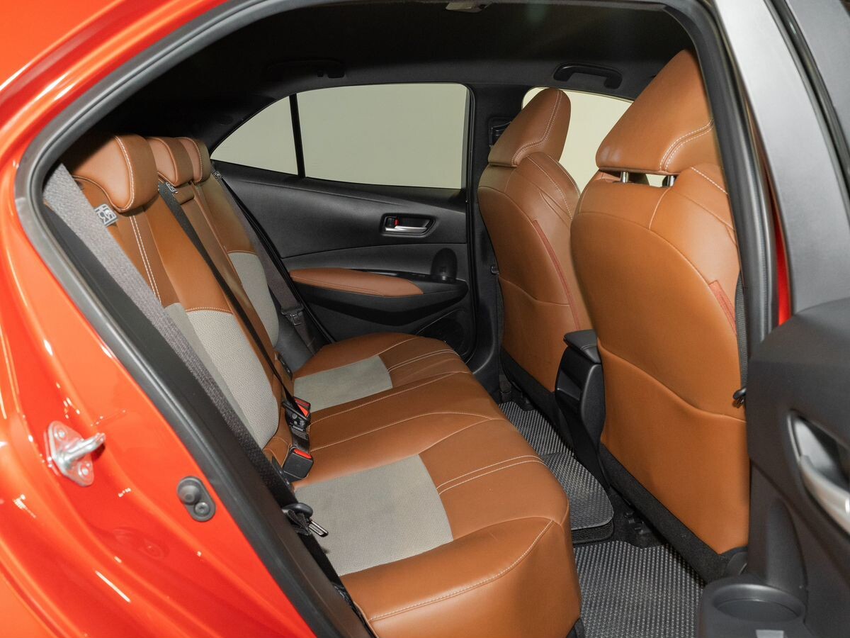 Toyota Corolla 2018 - фото автомобиля