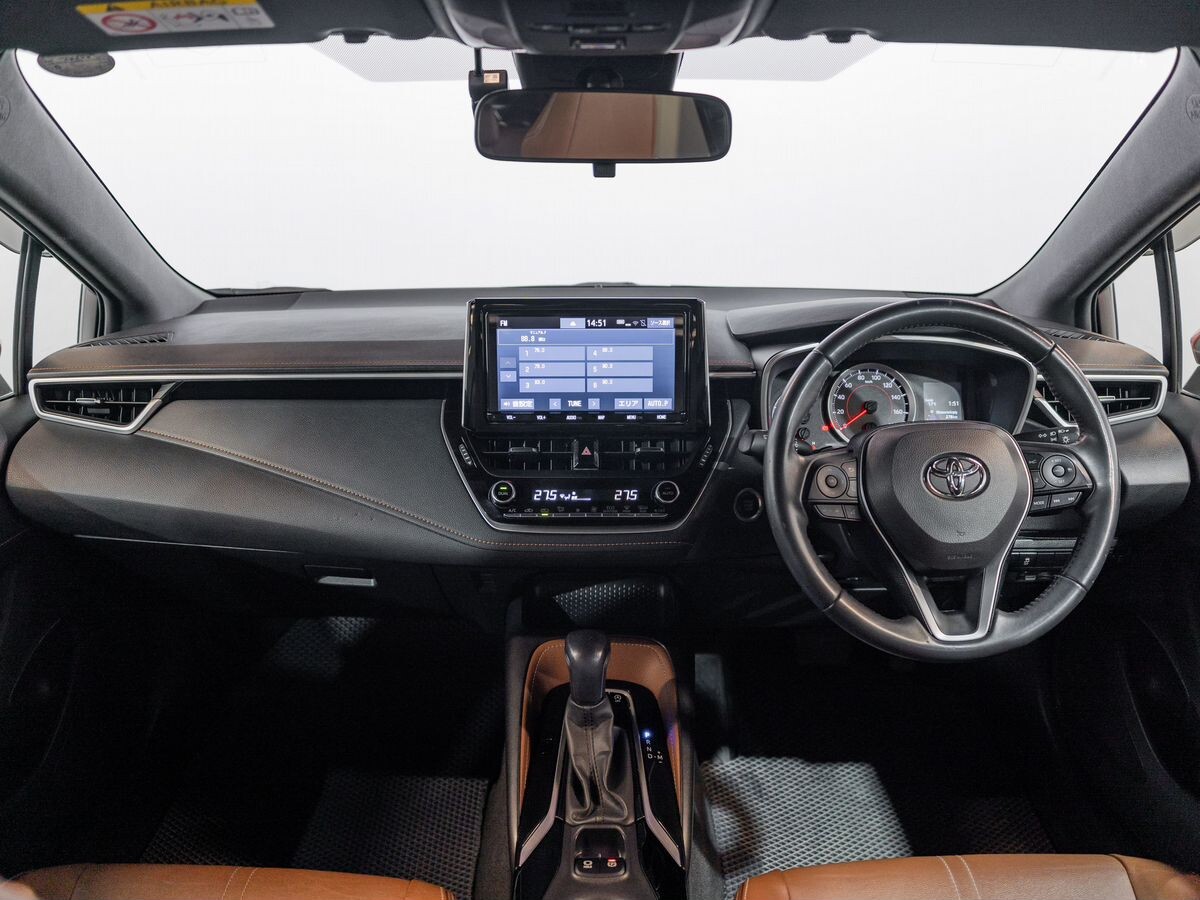Toyota Corolla 2018 - фото автомобиля