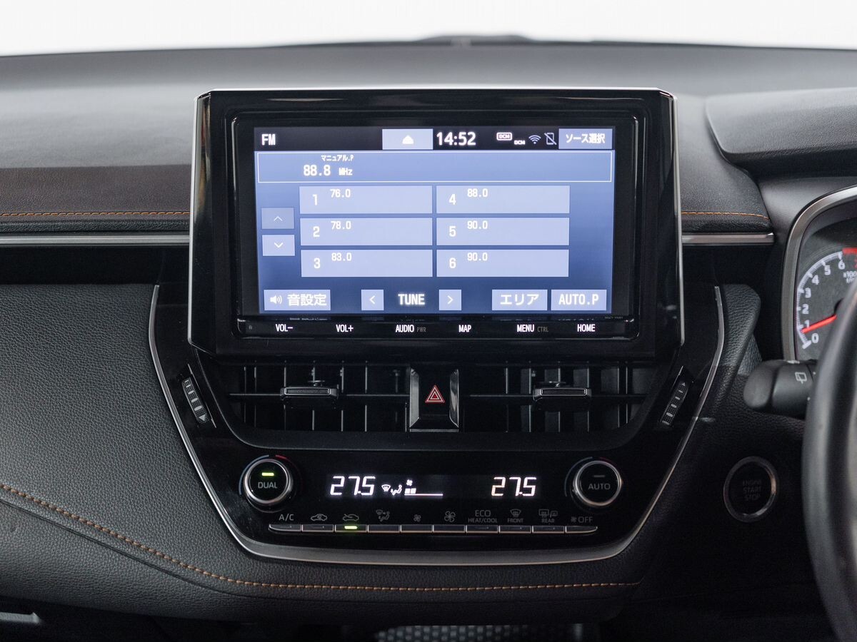 Toyota Corolla 2018 - фото автомобиля