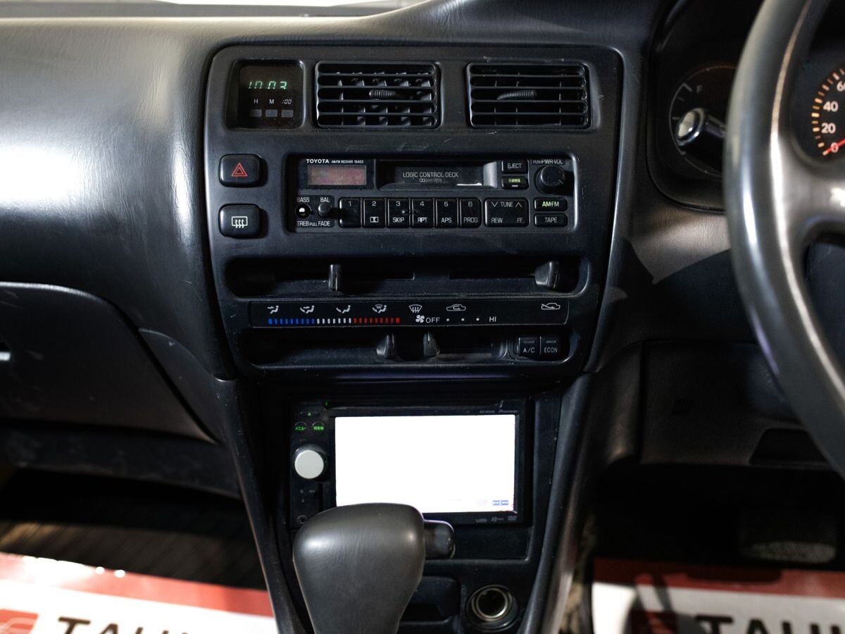 Toyota Corolla 2000 - фото автомобиля