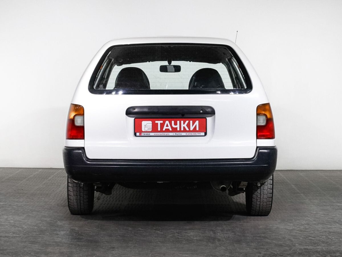 Toyota Corolla 2000 - фото автомобиля
