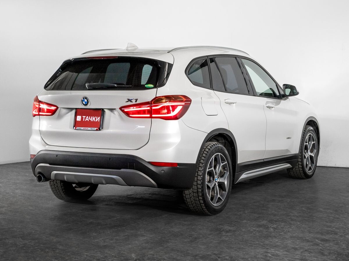 BMW X1 2017 - фото автомобиля